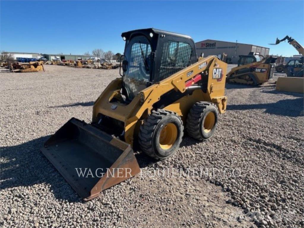 CAT 246D3 Mini Pale Gommate