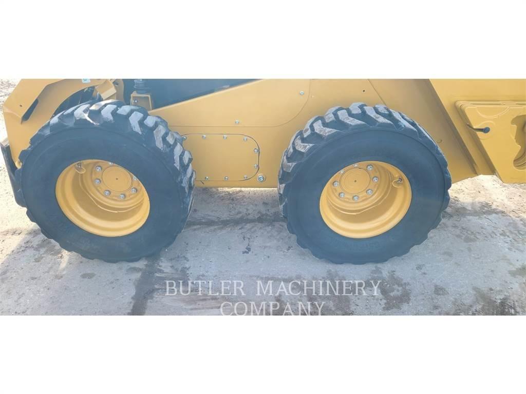 CAT 246D3 C3D3 Mini Pale Gommate