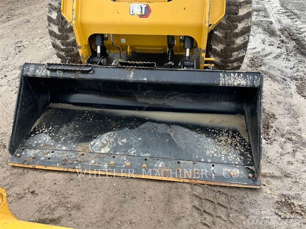 CAT 246D3 C3H2 Mini Pale Gommate