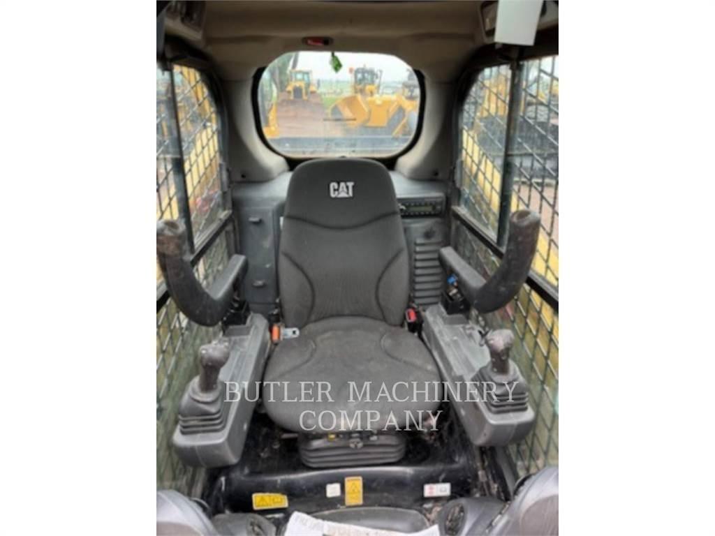 CAT 246D3 C3H2 Mini Pale Gommate