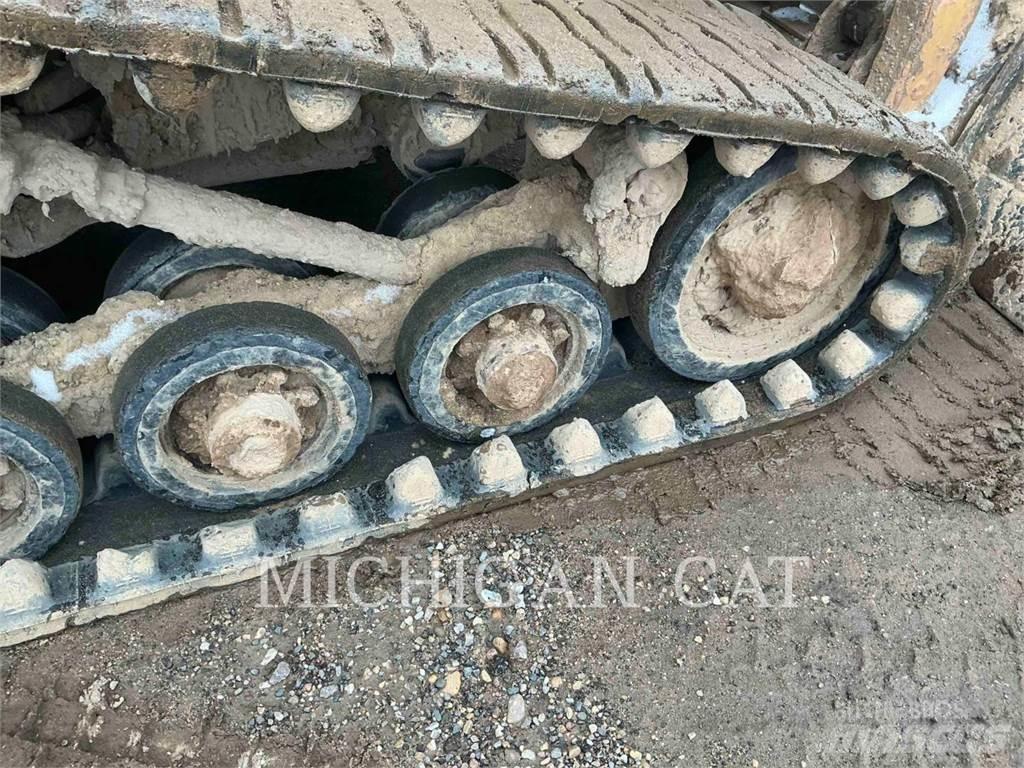 CAT 247B3 AQ Mini Pale Gommate