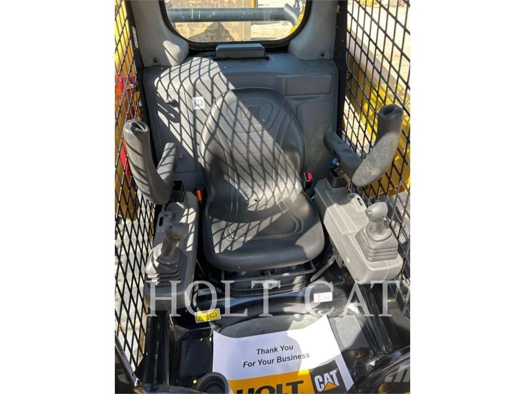CAT 249D Mini Pale Gommate