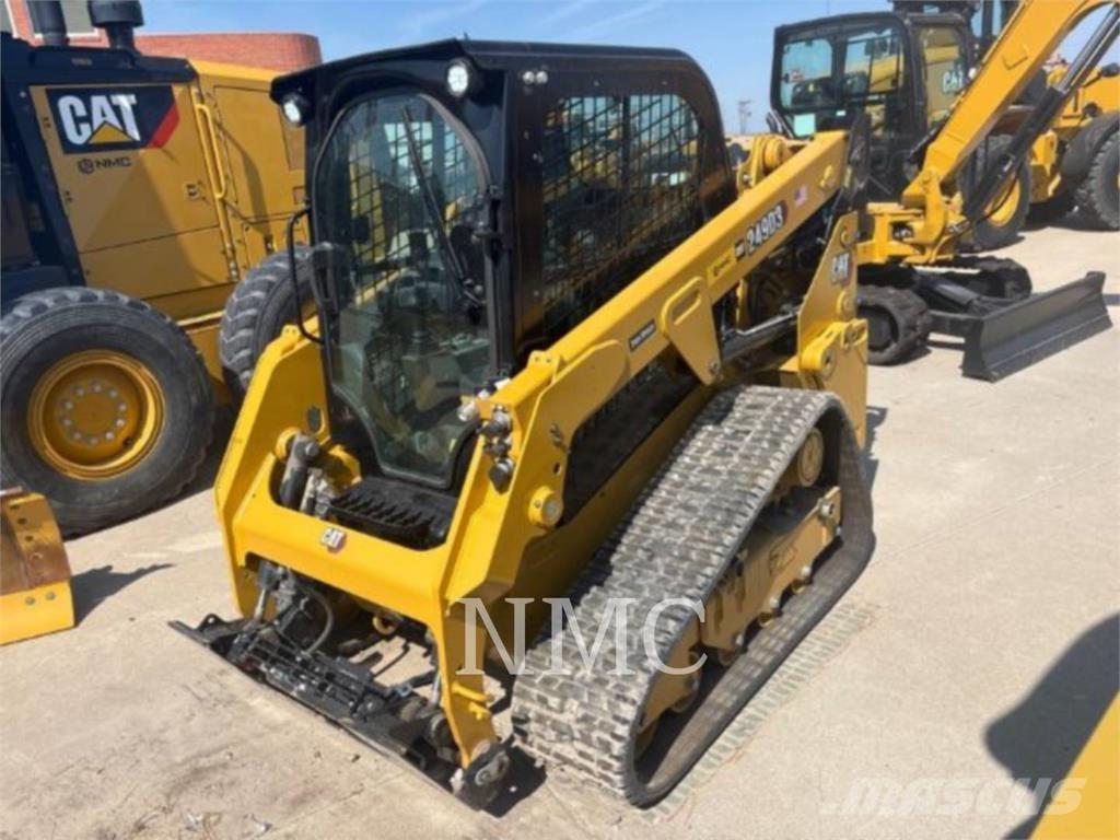 CAT 249D3 Pale cingolate