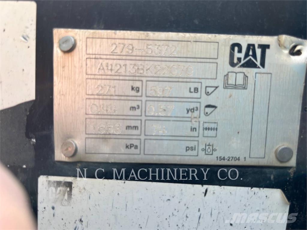 CAT 249D3 H2CB Mini Pale Gommate