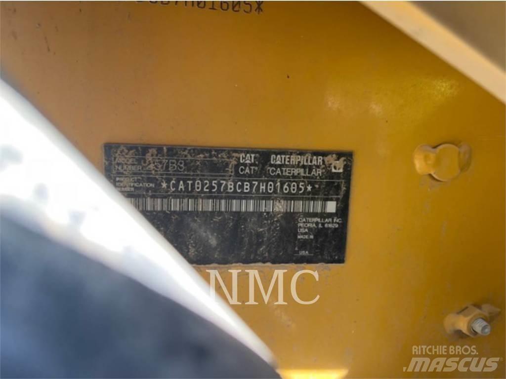 CAT 257B3 Mini Pale Gommate