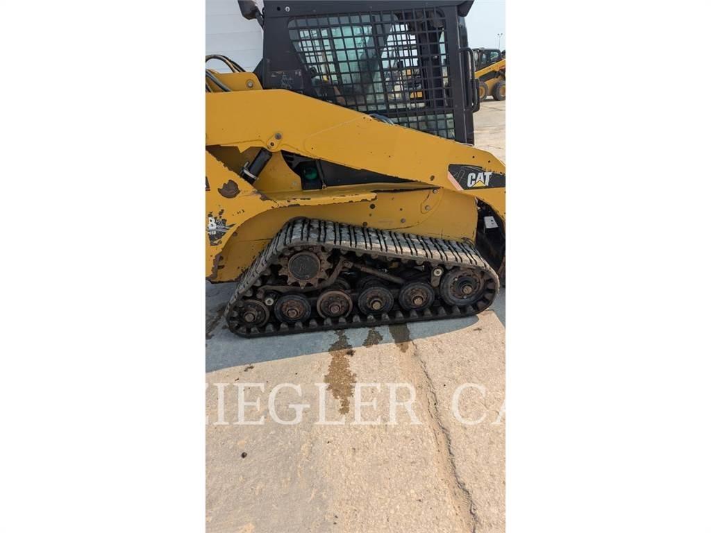 CAT 257B3 Pale cingolate