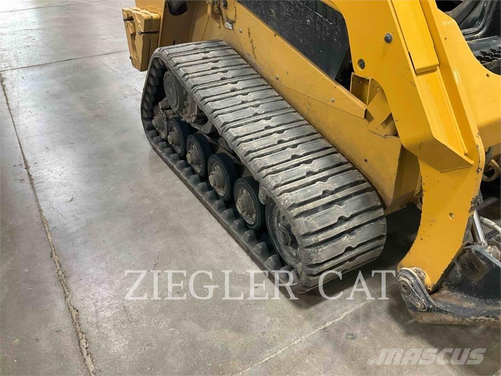 CAT 257D3 Pale cingolate