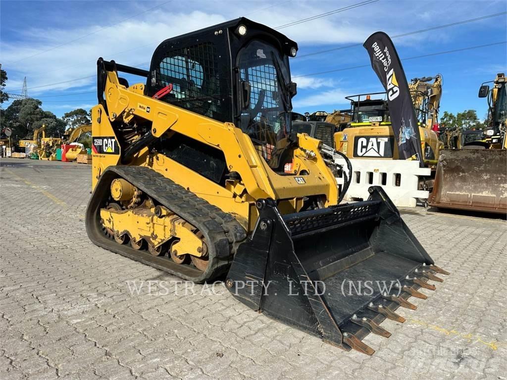 CAT 259D Pale cingolate