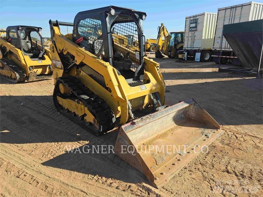 CAT 259D Pale cingolate
