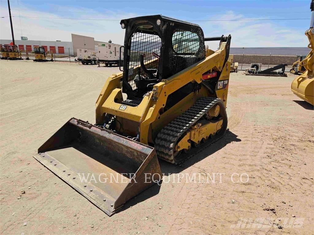 CAT 259D Pale cingolate