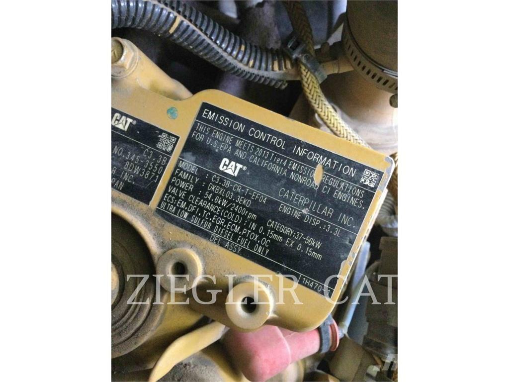 CAT 259D Pale cingolate