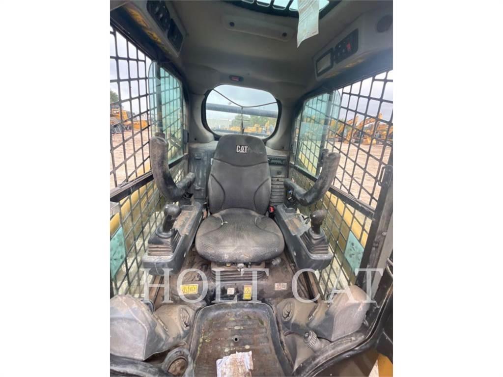 CAT 259D CAB Mini Pale Gommate