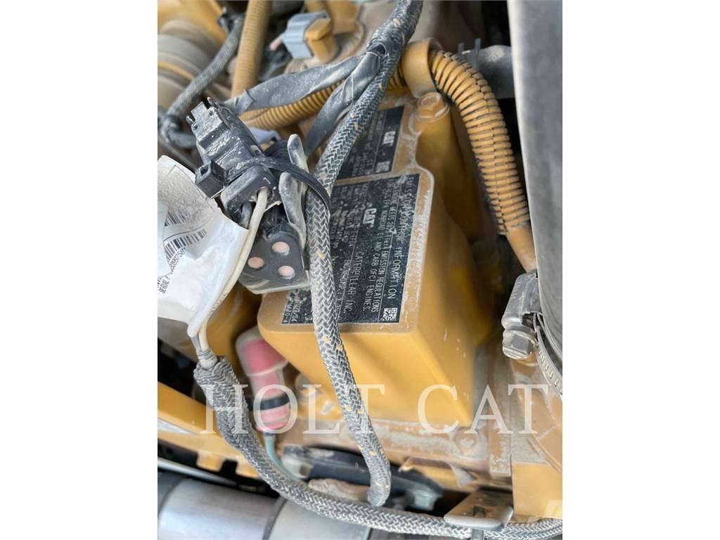 CAT 259D CAB Mini Pale Gommate