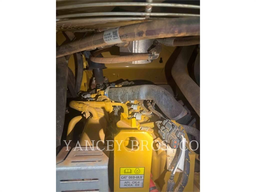 CAT 259D3 Mini Pale Gommate
