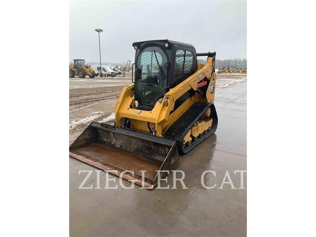 CAT 259D3 Pale cingolate