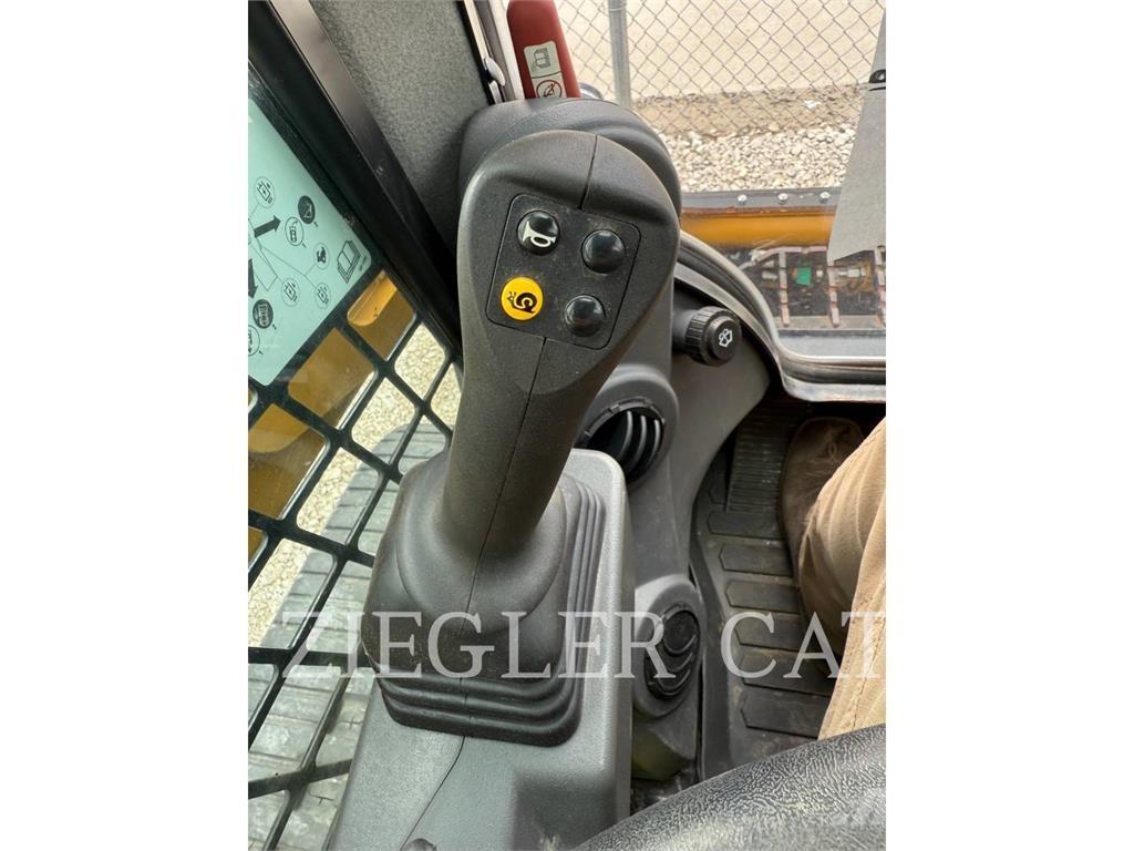 CAT 259D3 Pale cingolate