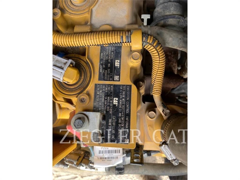 CAT 259D3 Pale cingolate