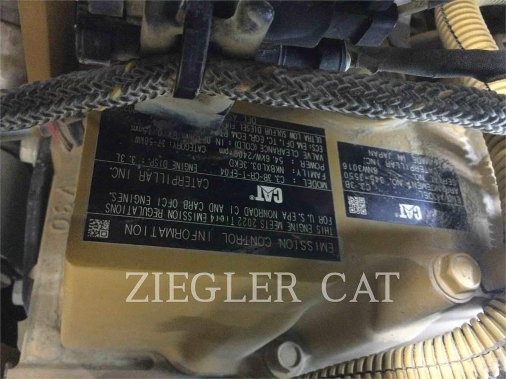 CAT 259D3 Pale cingolate