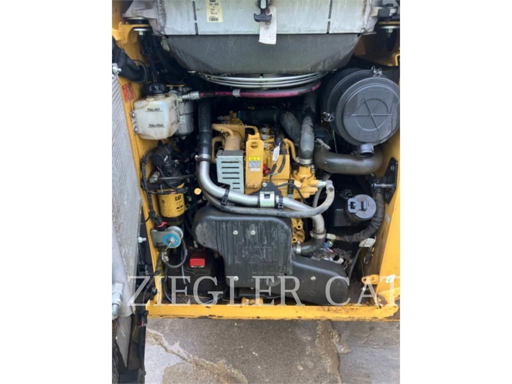 CAT 259D3 Pale cingolate