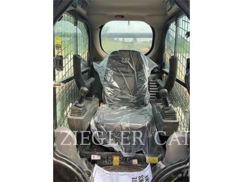 CAT 259D3 Pale cingolate