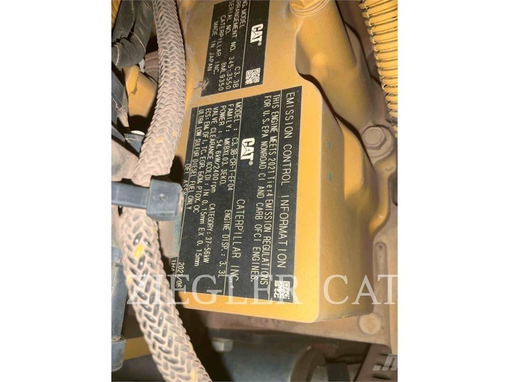 CAT 259D3 Pale cingolate