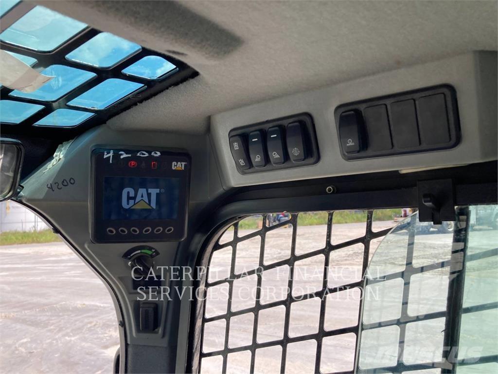 CAT 259D3 Pale cingolate