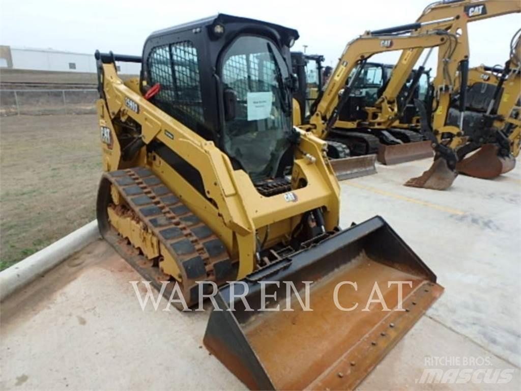 CAT 259D3 C3H2 Pale cingolate