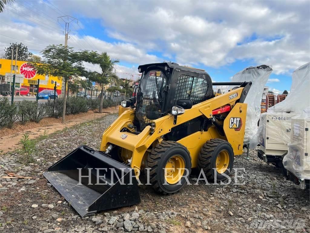 CAT 262 D Mini Pale Gommate