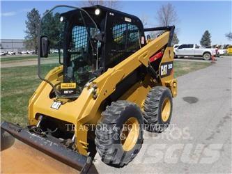 CAT 262D Mini Pale Gommate
