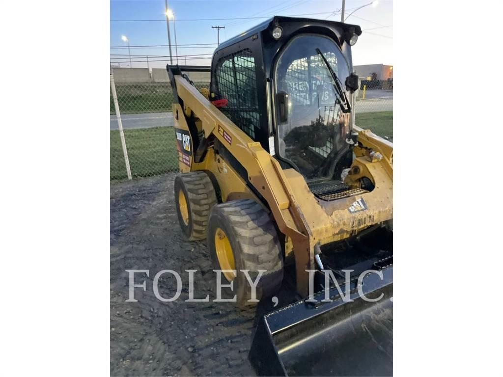 CAT 262D Mini Pale Gommate