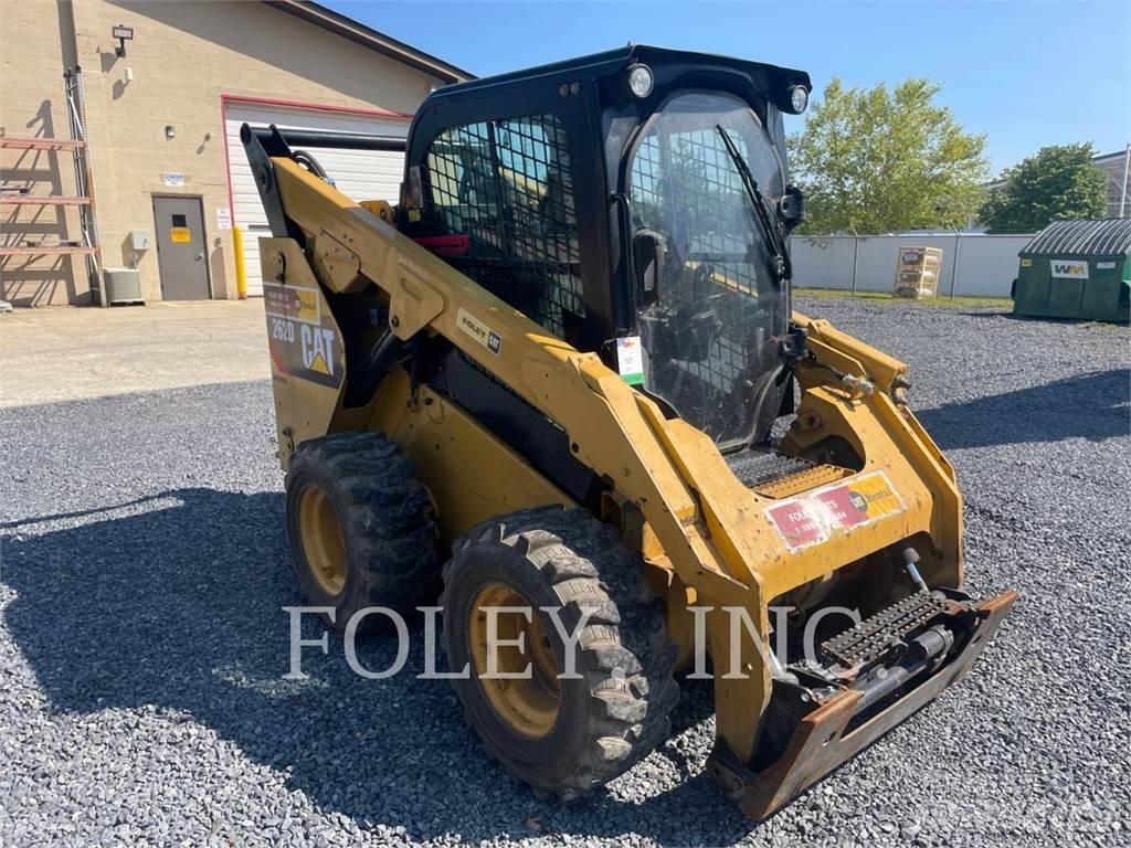 CAT 262D Mini Pale Gommate