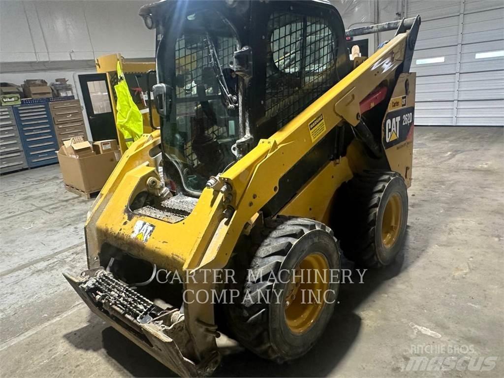 CAT 262D Mini Pale Gommate