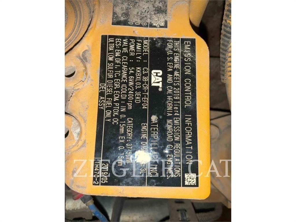 CAT 262D Mini Pale Gommate