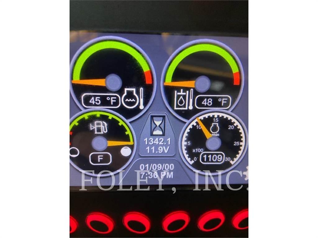 CAT 262D Mini Pale Gommate