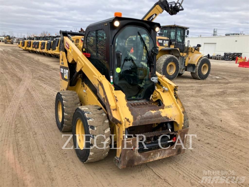 CAT 262D Mini Pale Gommate
