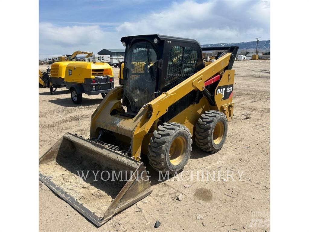 CAT 262D Mini Pale Gommate