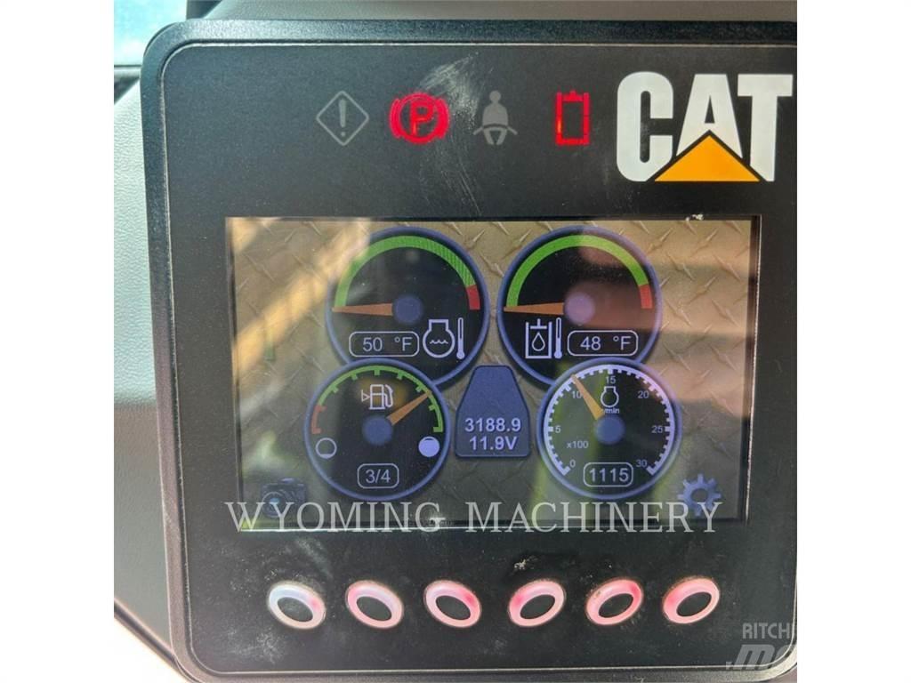 CAT 262D Mini Pale Gommate