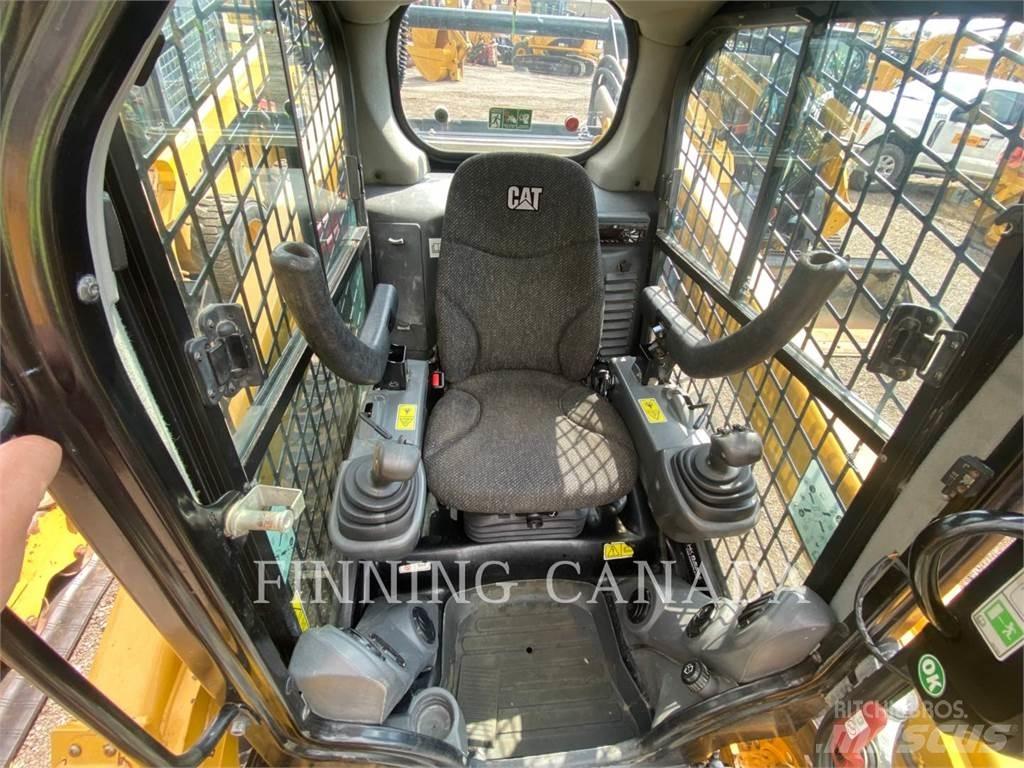 CAT 262D Mini Pale Gommate