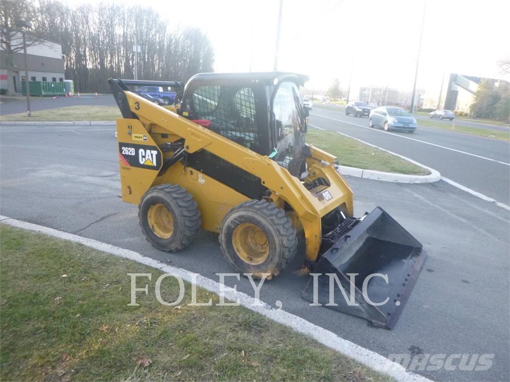 CAT 262D Mini Pale Gommate