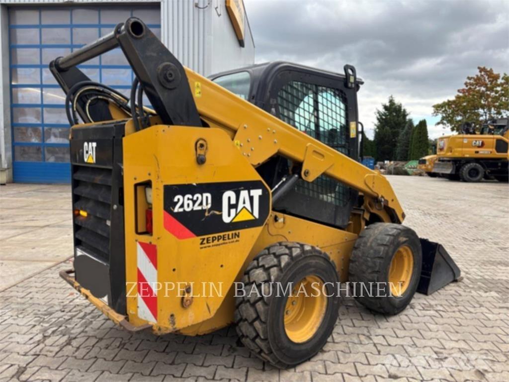 CAT 262D Mini Pale Gommate