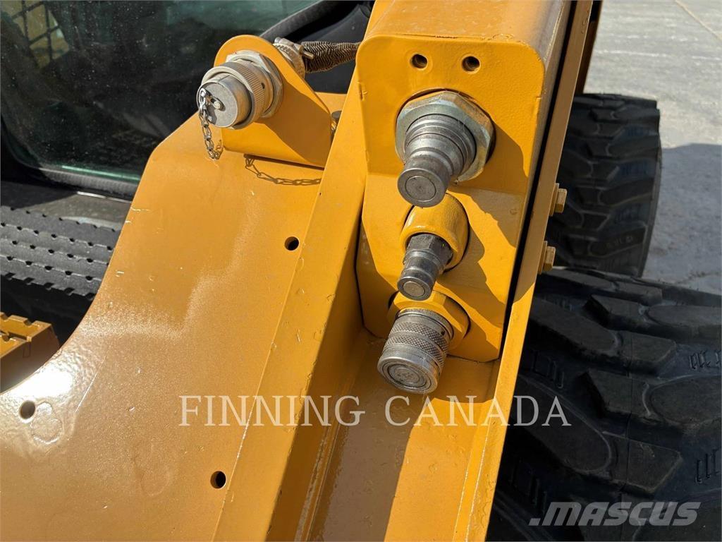 CAT 262D Mini Pale Gommate