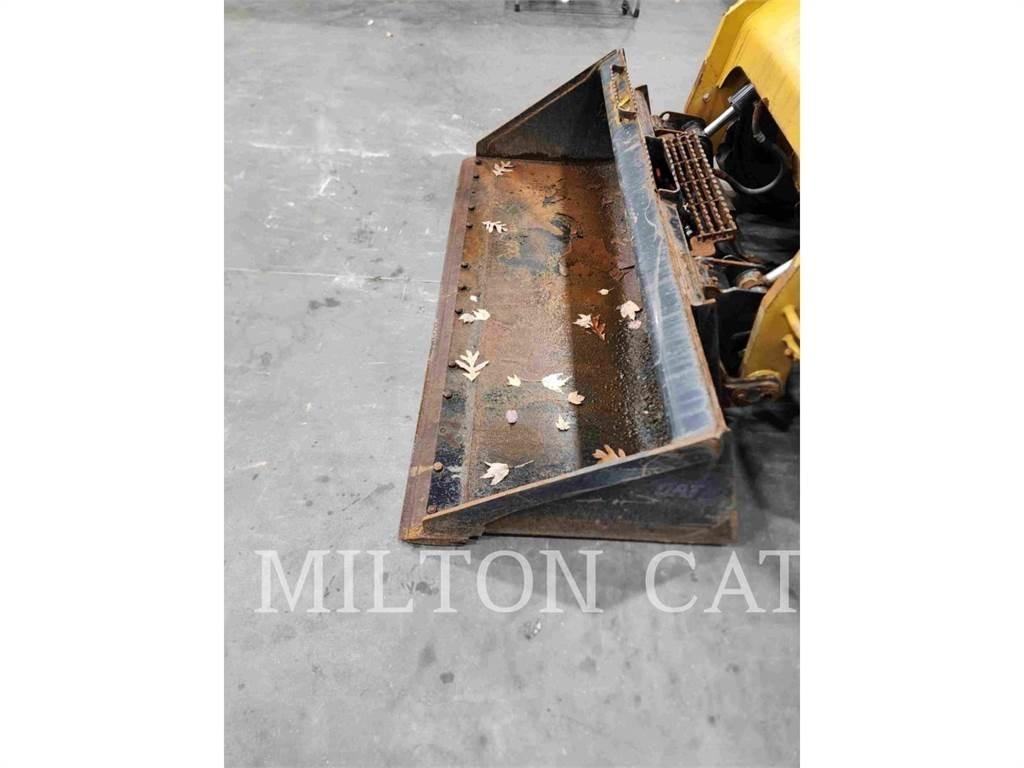 CAT 262D 3 Mini Pale Gommate