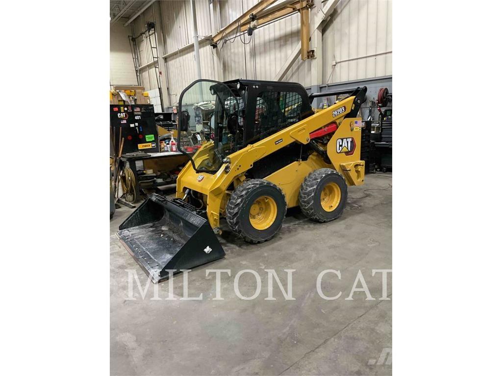 CAT 262D 3 Mini Pale Gommate