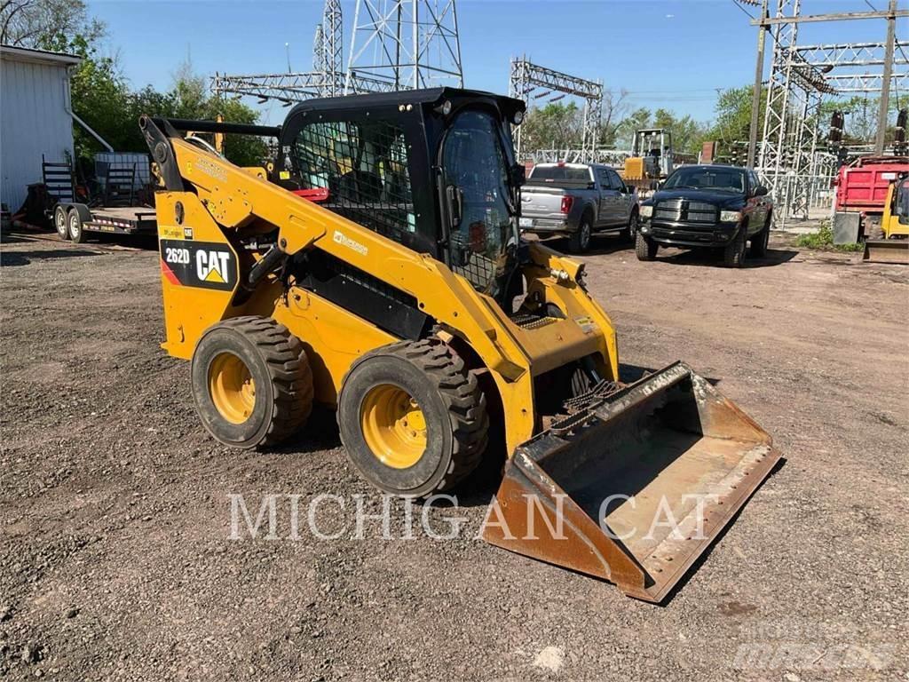 CAT 262D A2RQ Mini Pale Gommate