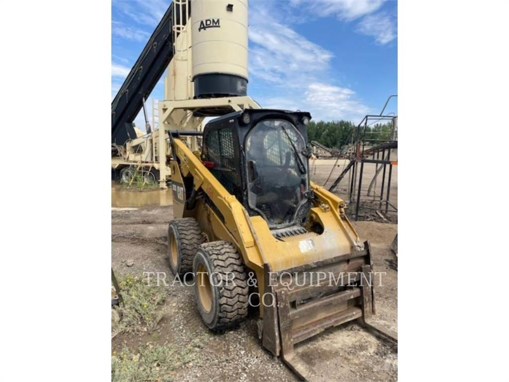 CAT 262D H3CB Mini Pale Gommate