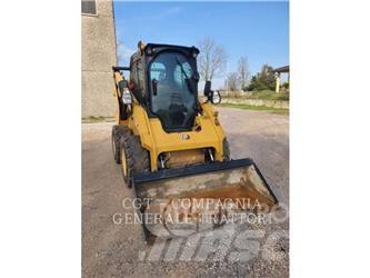 CAT 262D3 Mini Pale Gommate