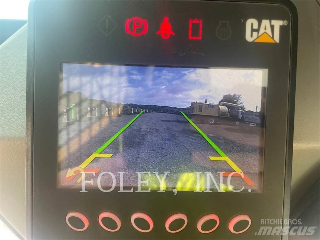 CAT 262D3 Mini Pale Gommate