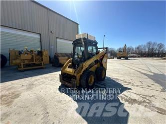 CAT 262D3 Mini Pale Gommate