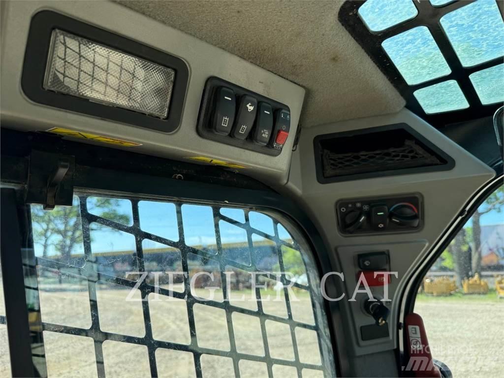 CAT 262D3 Mini Pale Gommate