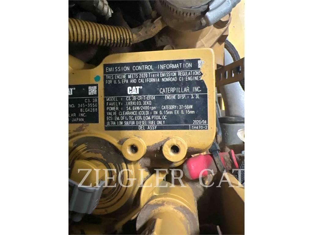 CAT 262D3 Mini Pale Gommate